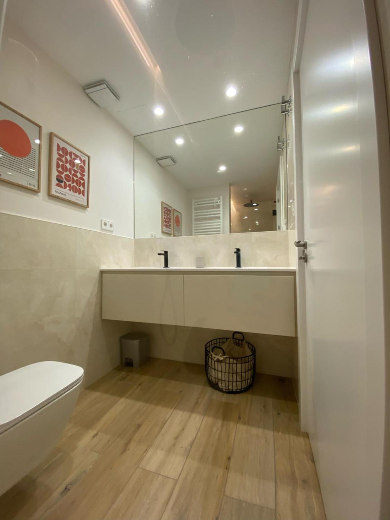 Balmoral By Basque Homes San Sebastian Bagian luar foto